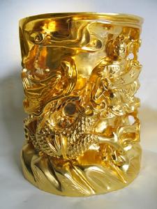 世博展品“吉祥龍筆筒”