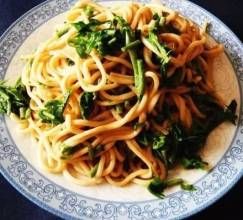 香椿涼麵 香椿涼麵