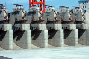 尼爾基水利樞紐