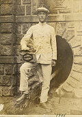 大正15年(1926)，孫江淮經營東亞醬油商會期間，行商至關仔嶺所留下的影像