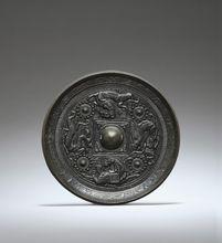 四乳神獸古銅鏡