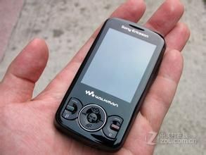 索尼愛立信 W100