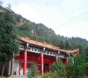 卷槽河自然村 卷槽河自然村