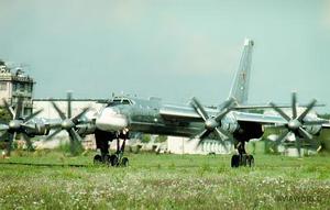 圖-95熊式戰略轟炸機