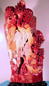 喜鵲登梅雕刻作品