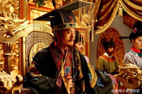 趙匡胤憤怒地說此國該滅亡,結果他的子孫重蹈覆轍