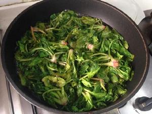 菠菜豆腐冬粉包子