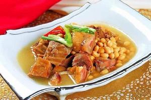 黃豆燜鹹鴨腿 黃豆燜鹹鴨腿