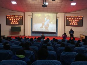 李創業義務為學生不定時講座