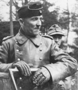 哈索·馮·曼托菲爾