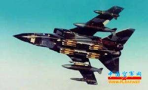 “狂風”(Tornado)超音速變後掠翼戰鬥機