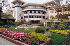 四川省瀘定中學 四川省瀘定中學