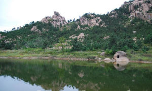 石屋子溝石窟 石屋子溝石窟