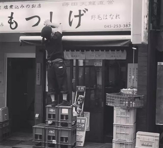 橫濱的野毛小路火了,這裡的啤酒和烤串讓人熱血沸騰~