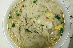 蔥香雞蛋面 蔥香雞蛋面