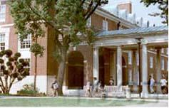 （圖）紅色教學樓