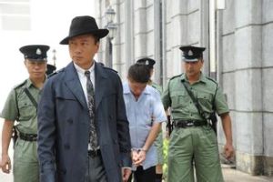 《神探高倫布》劇照