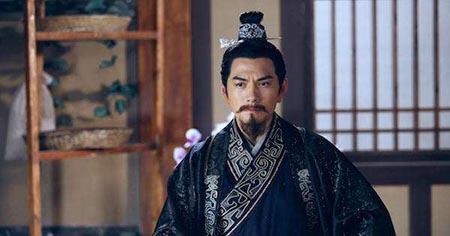 皇帝被俘後遭質問:你家為何自相殘殺?皇帝:一切皆天意