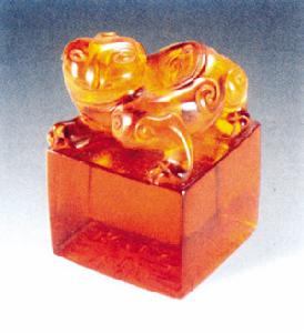 琥珀藏蜂 琥珀藏蜂