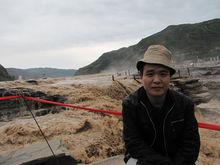 鄭志剛在黃河壺口瀑布