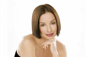 艾什莉·賈德 艾什莉·賈德