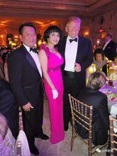 特朗普當選總統後，姚沁與先生受邀參加慶祝晚會