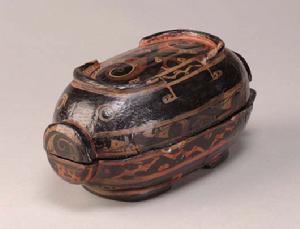 彩繪豕口形漆雙耳長盒