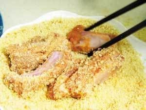 麵包糠醃排骨 麵包糠醃排骨