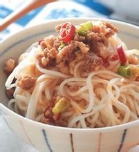 魚香肉燥面 魚香肉燥面