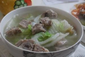 砂鍋白菜排骨湯