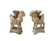 磁州窯獅形燭台