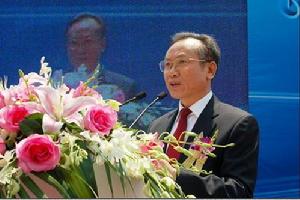 國務院國資委副主任黃淑和致辭在奠基儀式上致辭