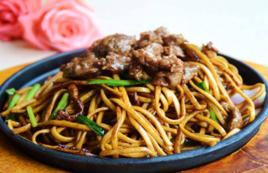 鐵板炒麵 鐵板炒麵