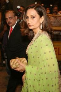 肖布哈納&middot;布哈提塔