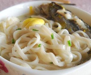 黃顙魚湯麵 黃顙魚湯麵