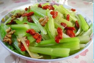 枸杞核桃仁拌西芹