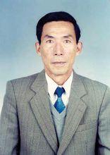 西藏自治區政協原副主席曾忠義