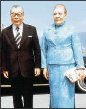 蔣方良與丈夫蔣經國合影