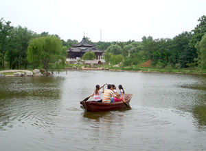 （圖）安丘青雲山民俗遊樂園