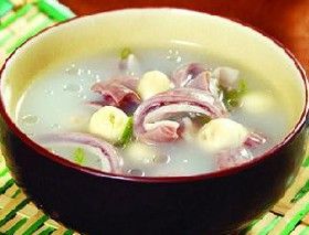 蓮子豬肚湯