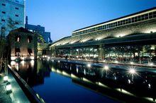 國宴廚房大廳夜景