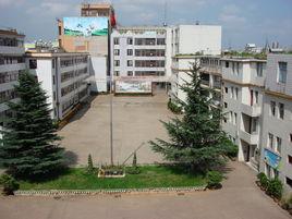 宣威市雙龍街道第一國小 宣威市雙龍街道第一國小