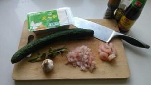 黃瓜釀豆腐蝦盅 黃瓜釀豆腐蝦盅