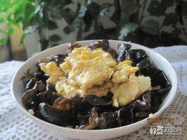 黑木耳炒鴨蛋 黑木耳炒鴨蛋