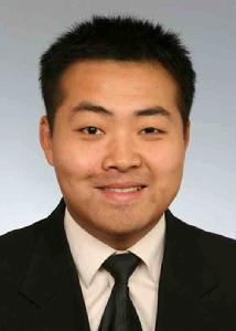 顧權[上海市浦東新區人民法院副庭長]