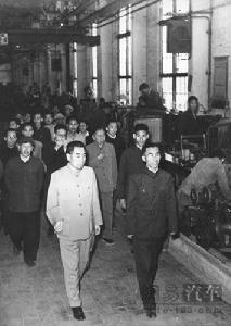 東方紅[拖拉機名稱]