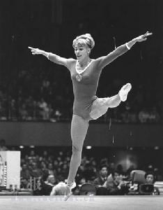 拉莉莎·拉蒂尼娜