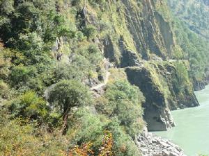 伍里村基礎設施-人馬驛道