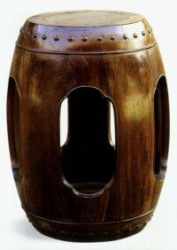 紫檀五開光坐墩 紫檀五開光坐墩