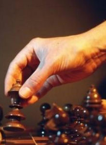 舉棋不定 舉棋不定